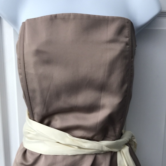 Absolutely gorgeous Dress - Picture 2 of 9